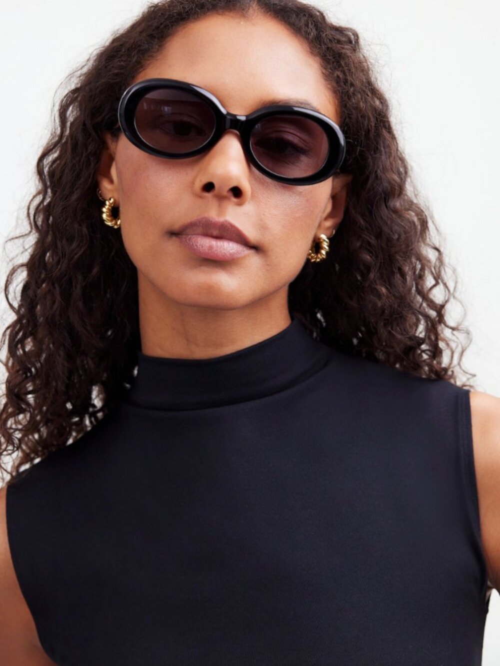Valoma Chunky Oval Sunglasses